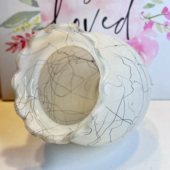 Vintage MCM Hazel Atlas White frosted Vase w/Black String Drizzle & Ruffled Rim - Picture 2 of 3